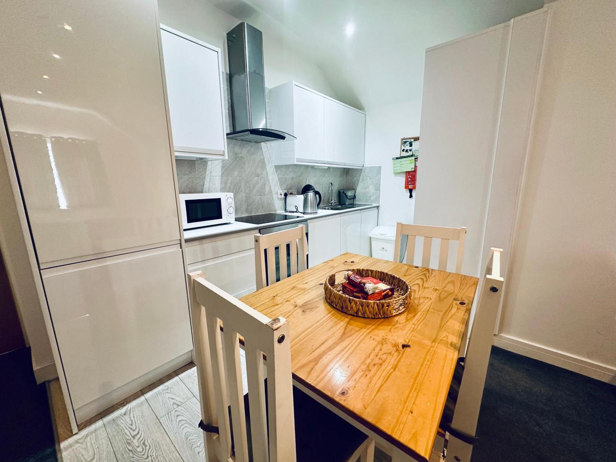 Stylish 1 Bedroom Flat In The Heart Of